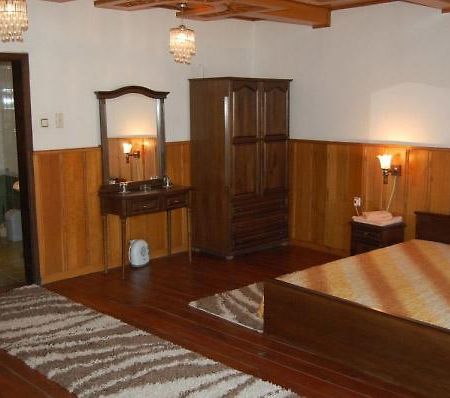 Trevnenski Kat Hotel Трявна Экстерьер фото